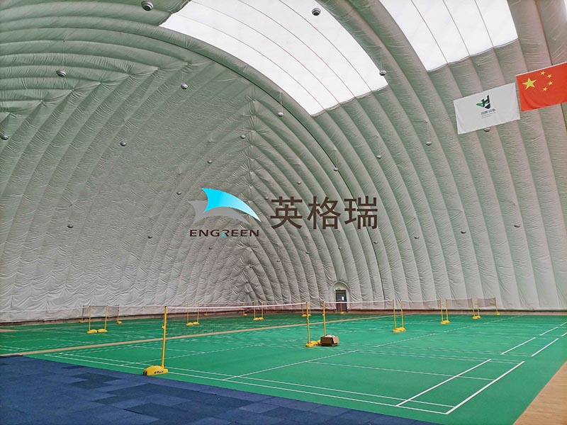 在建筑中廣泛使用的膜材料有什么特性？