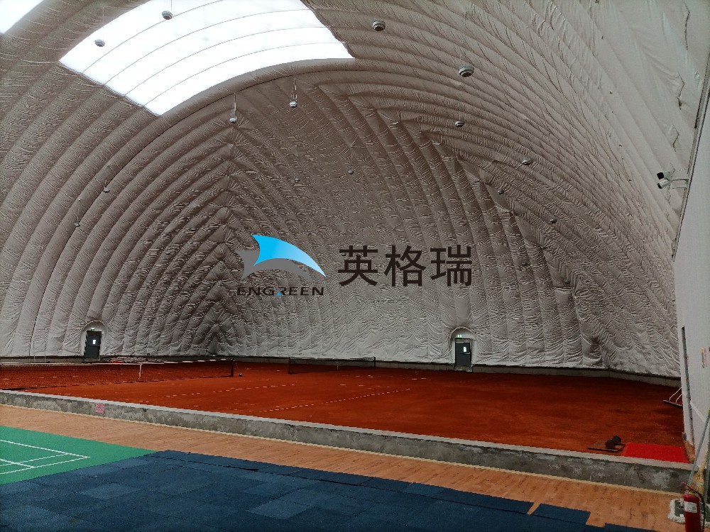 打網(wǎng)球的好去處，氣膜網(wǎng)球館為大家提供一個(gè)舒適的運(yùn)動(dòng)環(huán)境